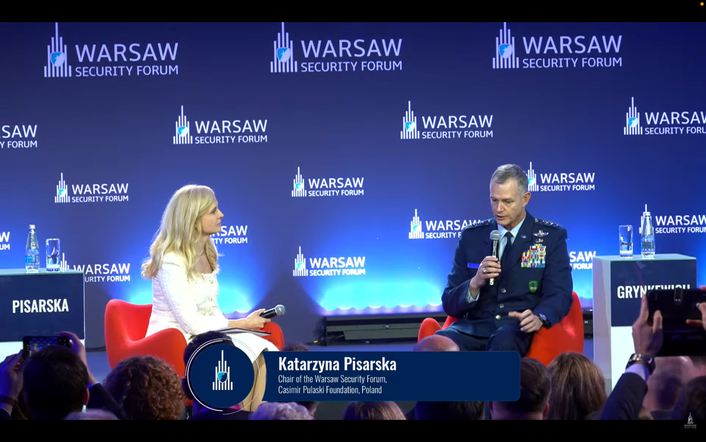 General Alexus Gregory Grynkewich - Supreme Allied Commander Europe, NATO, presenting NATO’s Theory of Victory at the Warsaw Security Forum, moderated by Katarzyna Pisarska, Chair of the Forum. Credit: WSF.